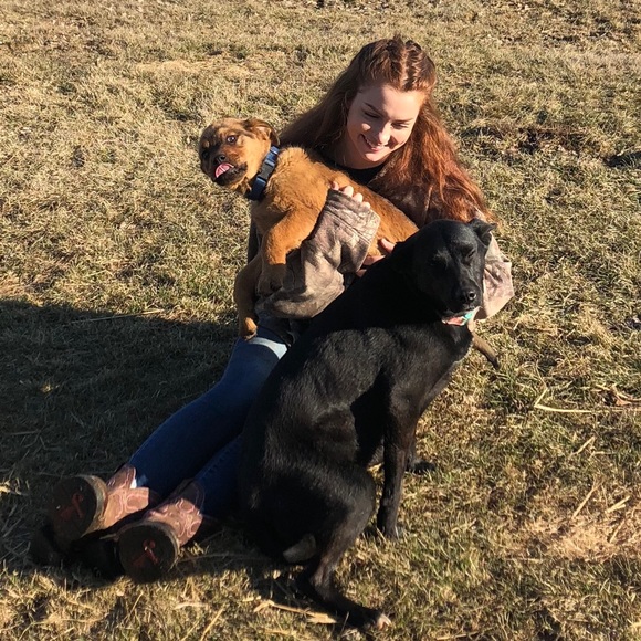 Meet your Posher, Hannah - Picture 1 of 1